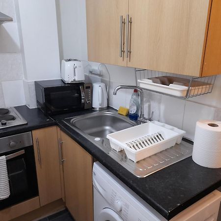 Zest Apartment Two Манчестер Номер фото